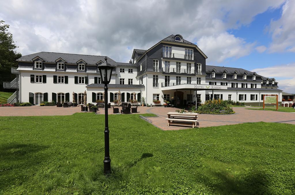 Hotel Rimberg Шмалленберг Экстерьер фото